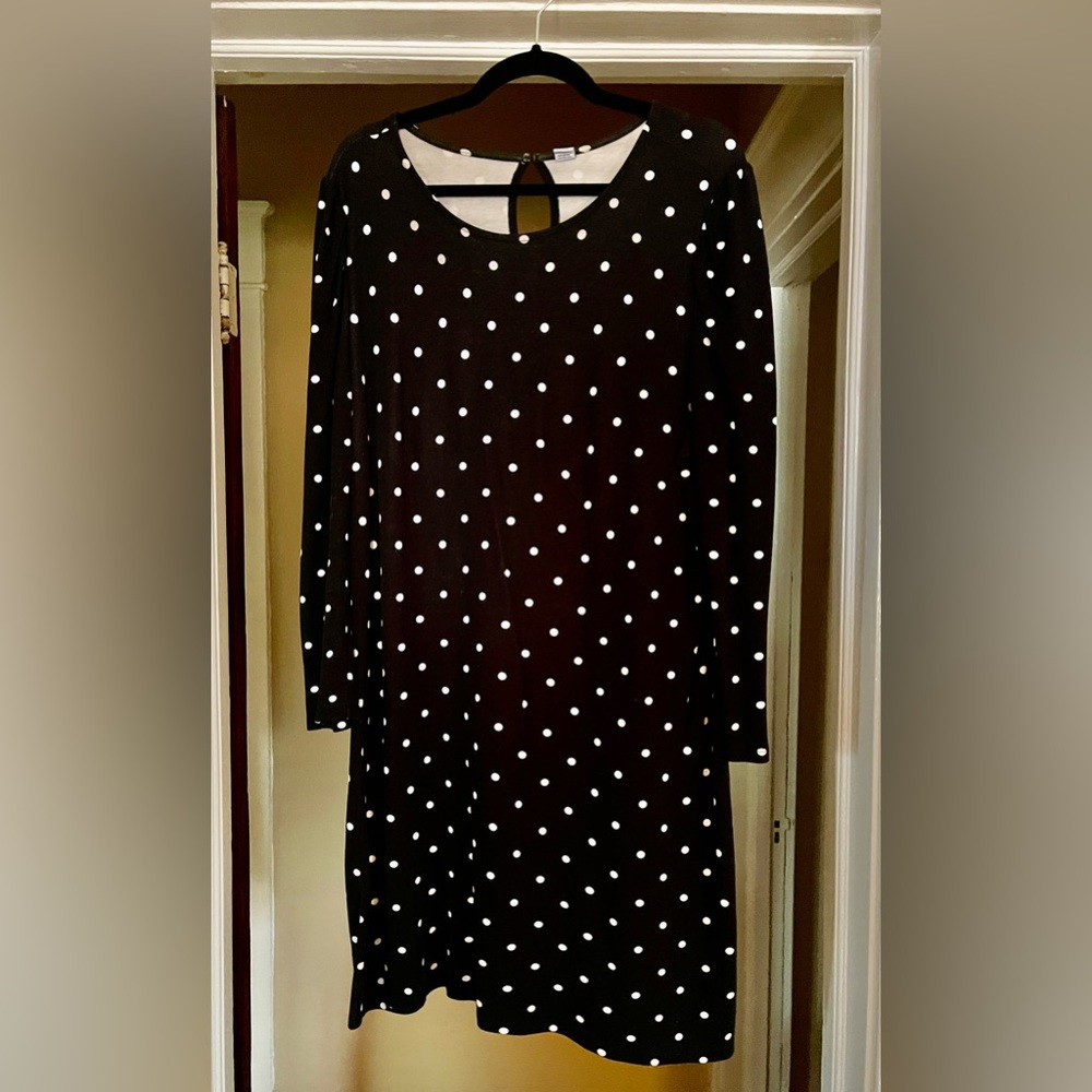 Old Navy Woman’s Plus Size Polka Dot Dress - 1X Used